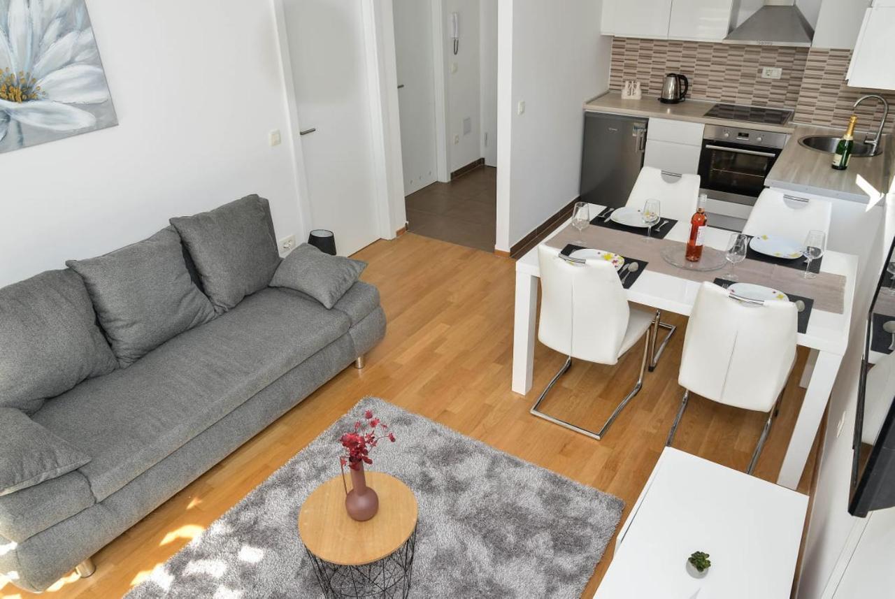 Apartment Leon Sa Privatnim Parkingom Zadar Eksteriør bilde
